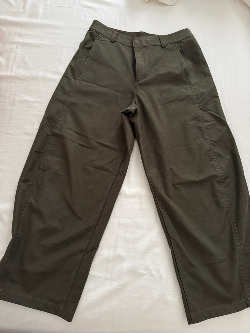 Uniqlo Women’s Barrel Leg Pants
